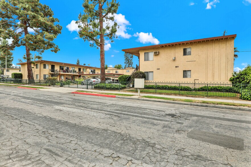 More Photos Of 1947-1953 Sierra Leone Avenue Hts, Rowland Heights Apartments For Sale