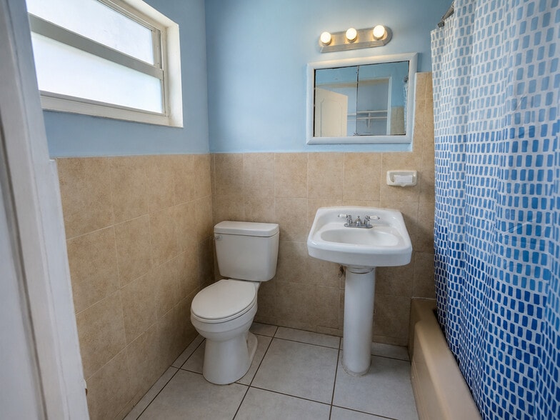 More Photos Of 4117 N Ocean Blvd, Fort Lauderdale Hotel For Sale