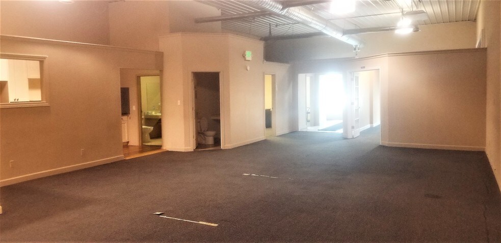 More Photos Of 1561-1599 E 93rd Ave, Merrillville Flex For Lease