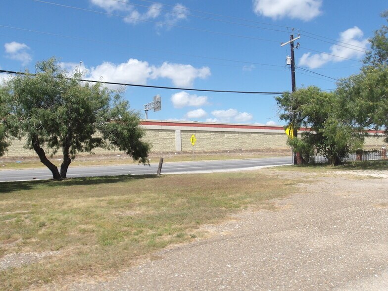 More Photos Of 3825 S Expressway 83, Harlingen Land For Sale