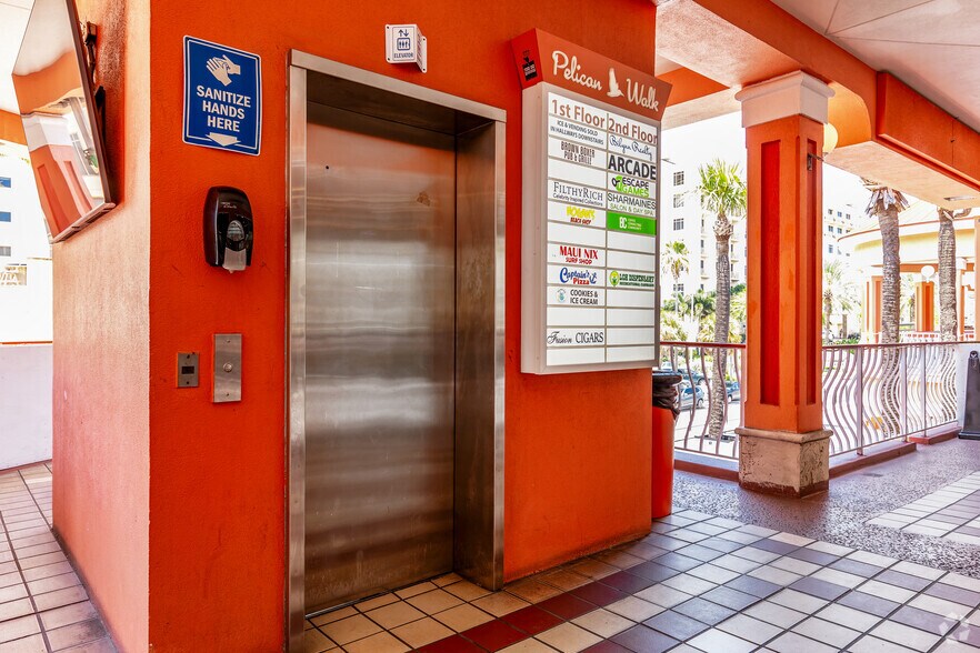 More Photos Of 483 Mandalay Ave, Clearwater Beach General Retail For Lease