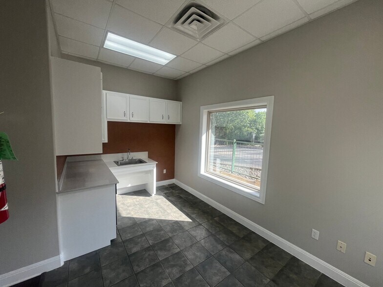 More Photos Of 20500 Fm 1431, Lago Vista Loft Creative Space For Lease