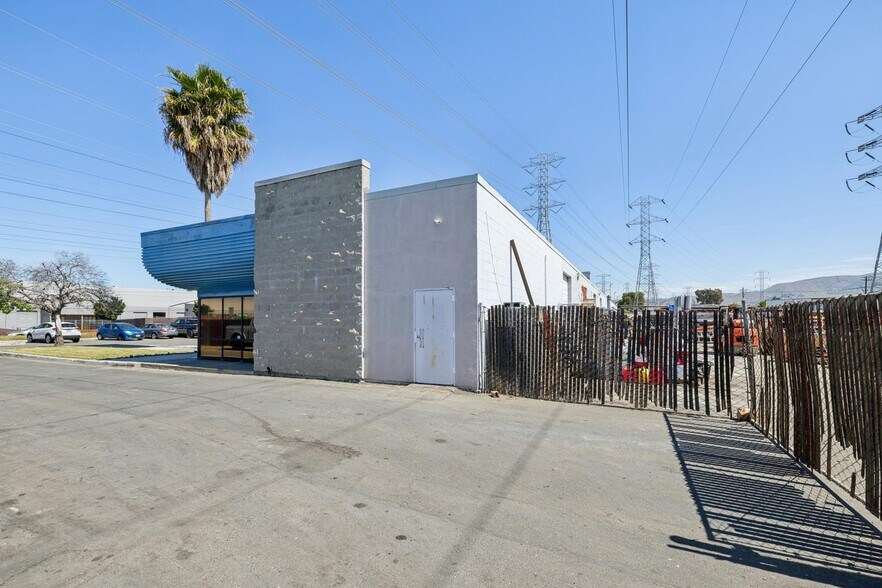 More Photos Of 5560 Boscell Common, Fremont Warehouse For Sale