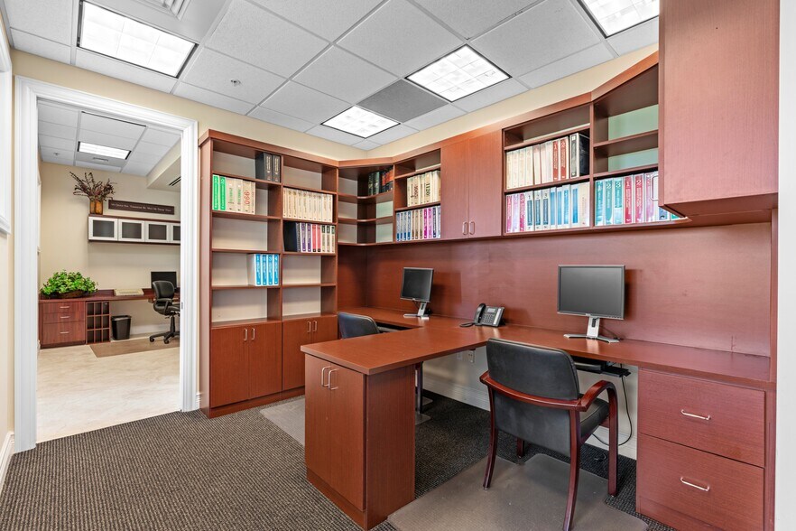 More Photos Of 6751 N Federal Hwy, Boca Raton Office For Sale