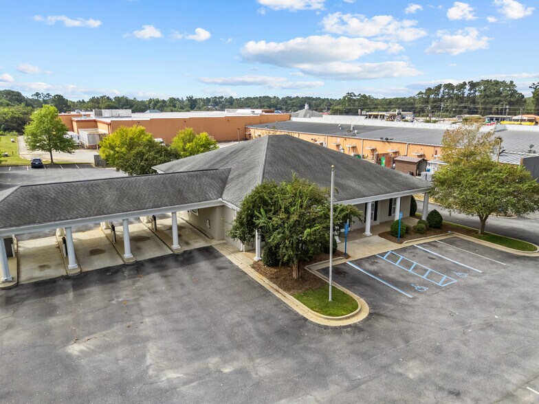 More Photos Of 239 Cedric St, Leesburg Office For Sale