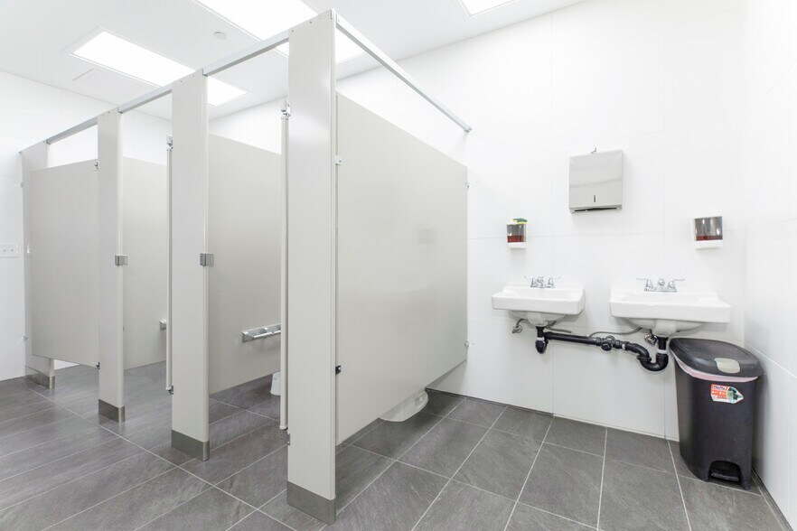 More Photos Of 350 W Arden Ave, Glendale Office For Lease