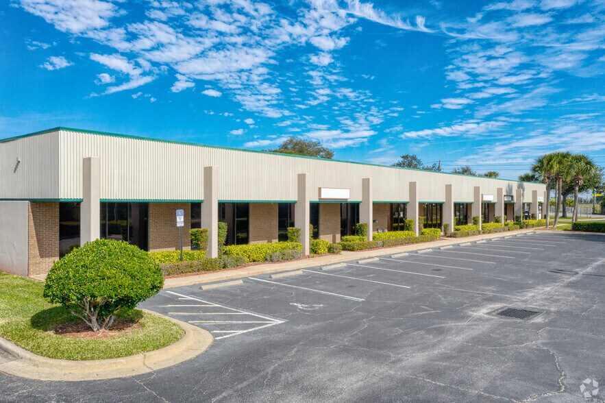 Primary Photo Of 1255 La Quinta Dr, Orlando Flex For Lease