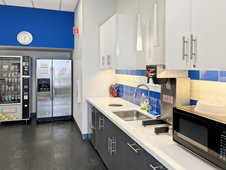 More Photos Of 6500 Rte Transcanadienne, Pointe-claire Coworking Space