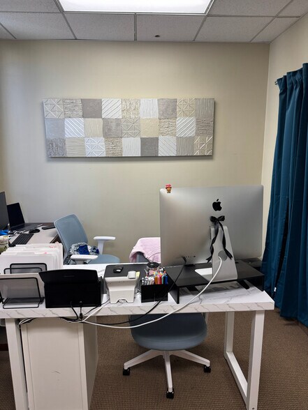 More Photos Of 20311 Birch St, Newport Beach Medical For Lease