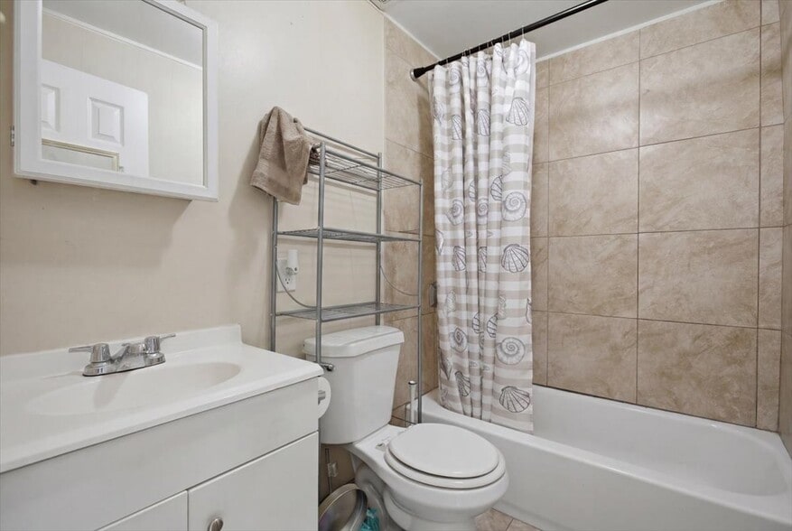 More Photos Of 349 N Market St, Wailuku Apartments For Sale