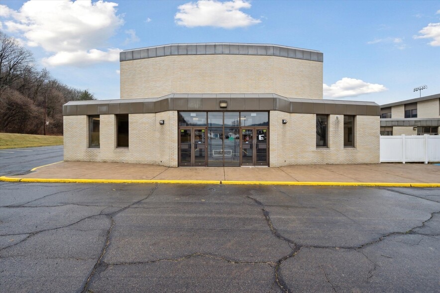 More Photos Of 1200 Orr Ave, Kittanning Schools For Sale