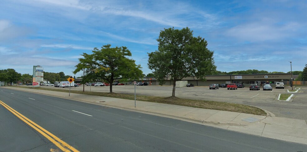 More Photos Of 6800-6842 N Humboldt Ave, Brooklyn Center Unknown For Lease