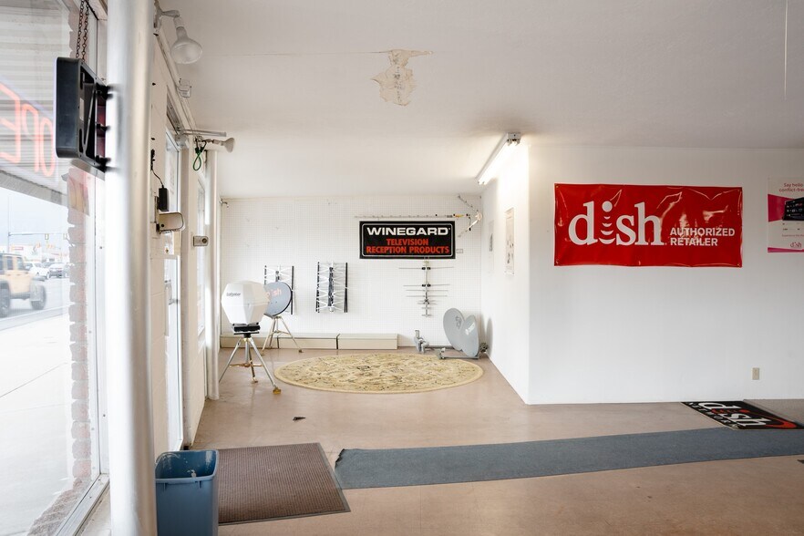 More Photos Of 754 N State St, Orem Freestanding For Sale