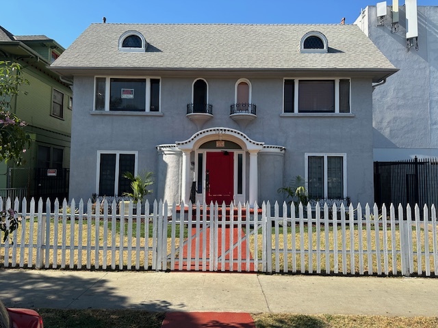 Primary Photo Of 1025 Locust Ave, Long Beach Apartments For Sale