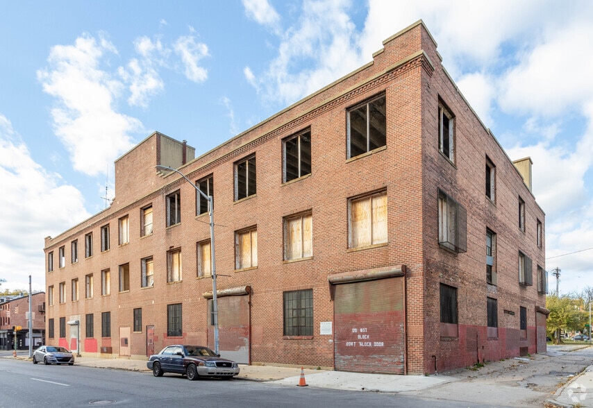 More Photos Of 1020 W Pratt St, Baltimore Industrial For Sale