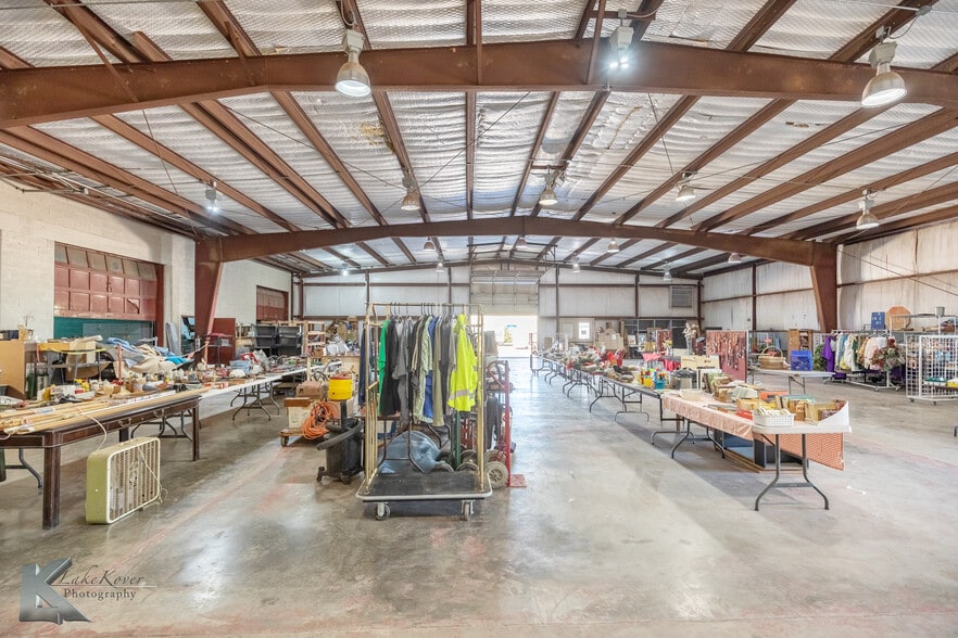 More Photos Of 1901 Cottonwood St, Abilene Industrial For Sale