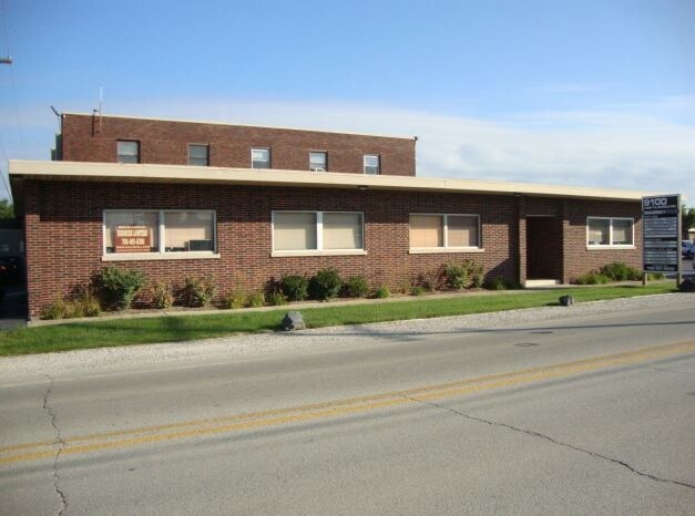 More Photos Of 9100 W Plainfield Rd, Brookfield Warehouse For Lease