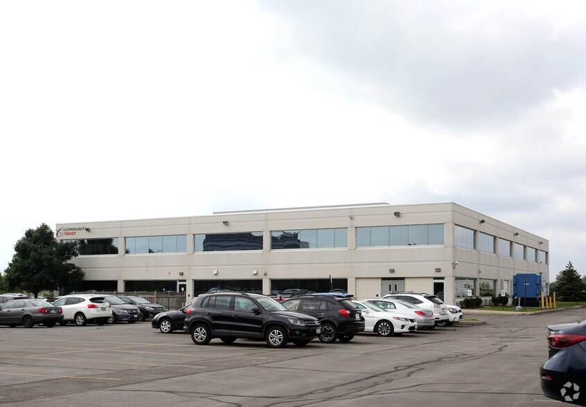 More Photos Of 2350 Matheson Blvd E, Mississauga Office For Sale
