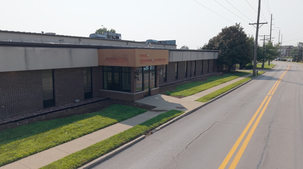 More Photos Of 475 Angliana Ave, Lexington Warehouse For Lease
