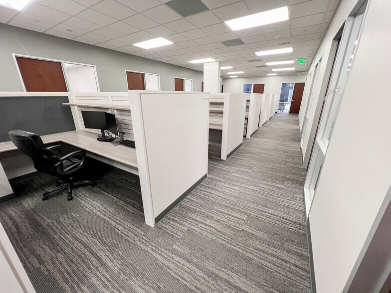 More Photos Of 6301 Holiday Hill Rd, Midland Office For Lease