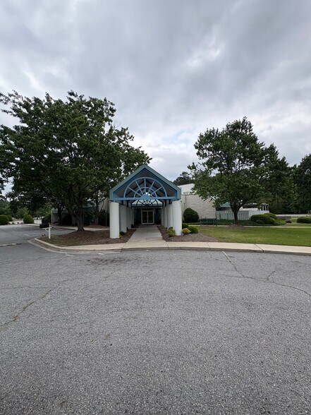More Photos Of 1130 Sugg Pky, Greenville Warehouse For Sale