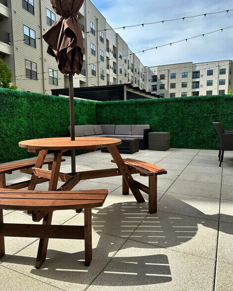 More Photos Of 52 Union St, Elizabeth Apartments For Lease