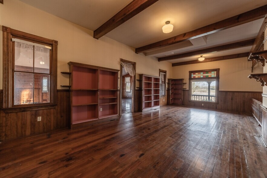 More Photos Of , Marion Unknown For Sale