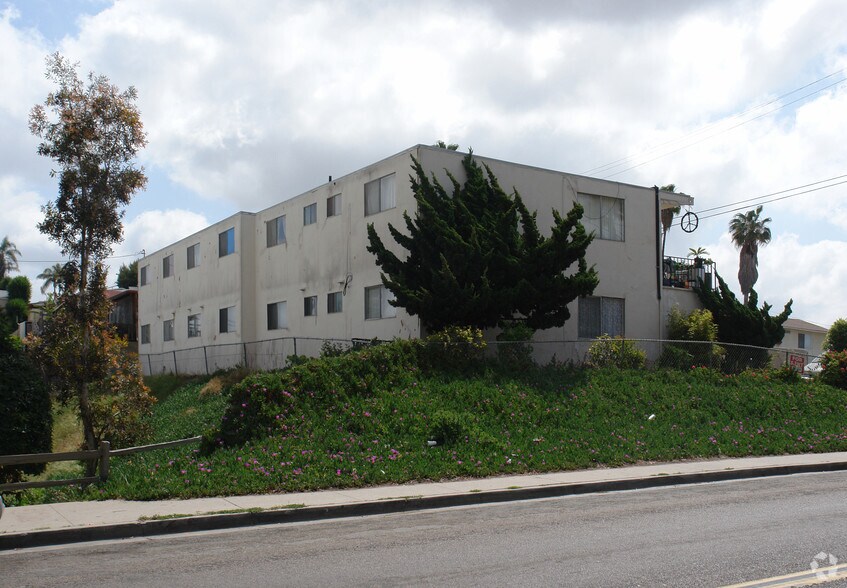 More Photos Of 1609-1623 E 10th St, National City Apartments For Sale