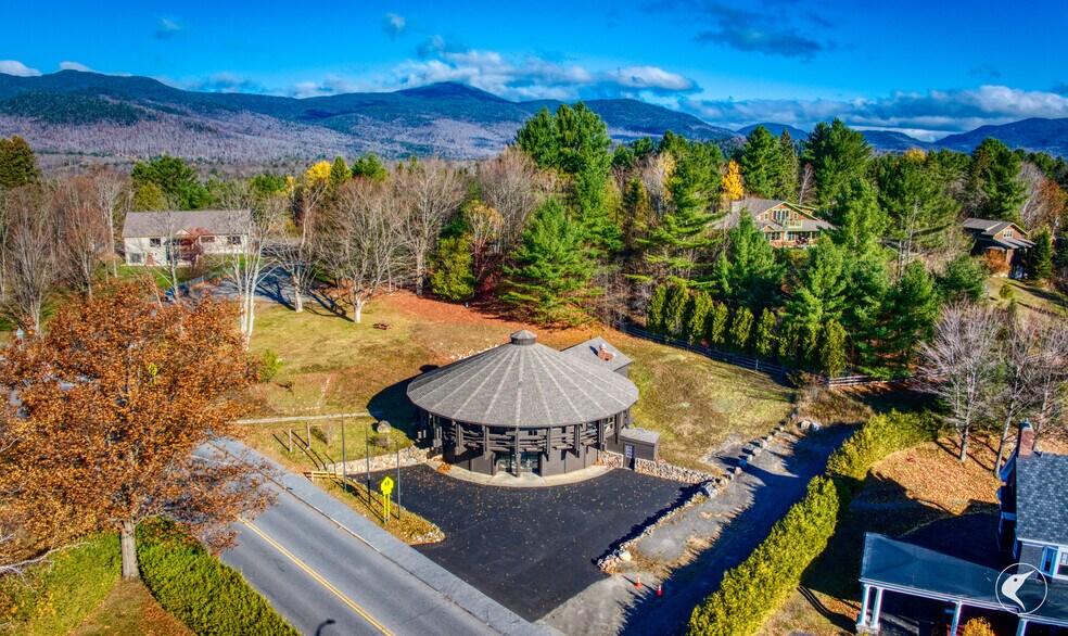 More Photos Of 2345 Saranac Ave, Lake Placid Flex For Sale