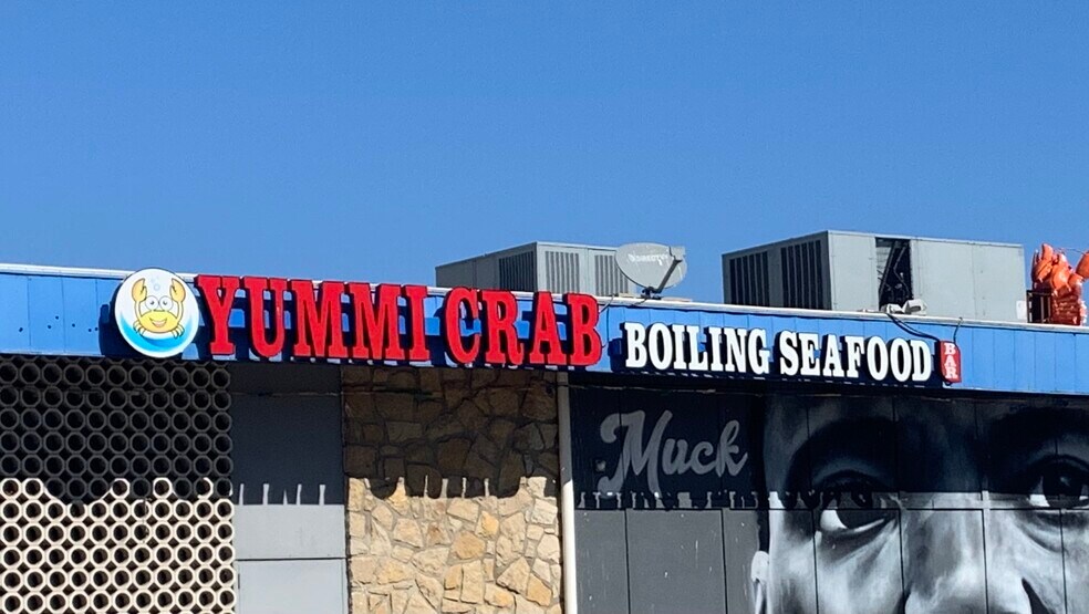 More Photos Of 1240 E Meyer Blvd, Kansas City Unknown For Lease