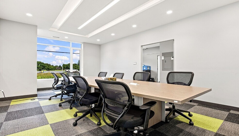 More Photos Of 2500 St. Laurent Blvd, Ottawa Medical For Sale