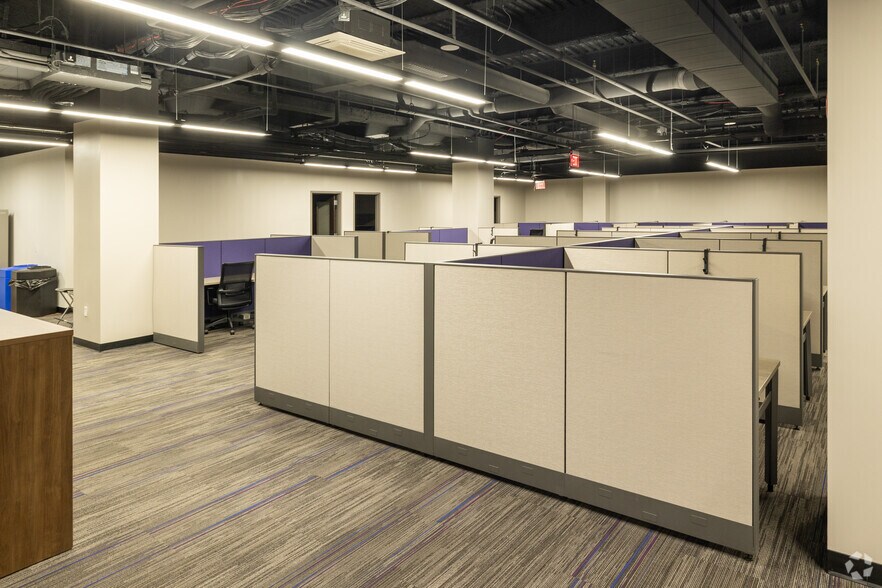 More Photos Of 200 N Saint Clair St, Toledo Office Residential For Lease