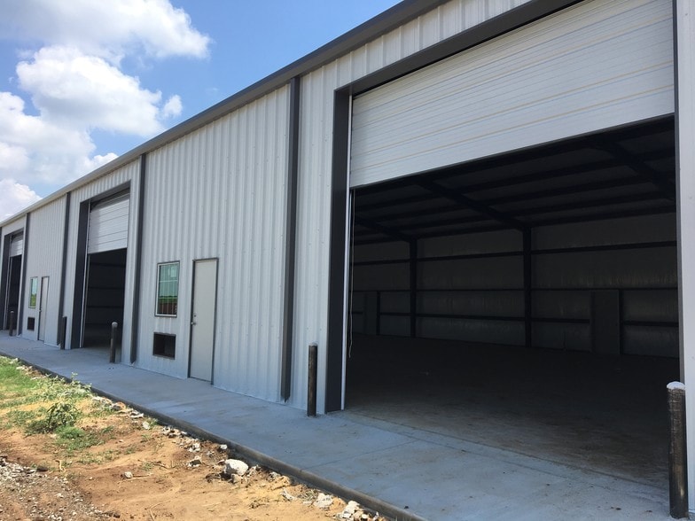 More Photos Of 2170 Collins Rd, Denton Unknown For Lease