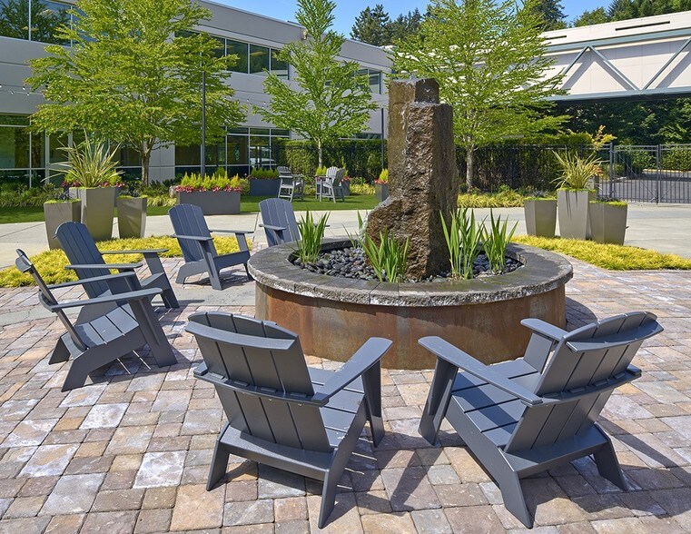 More Photos Of 17425 NE Union Hill Rd, Redmond Office For Lease