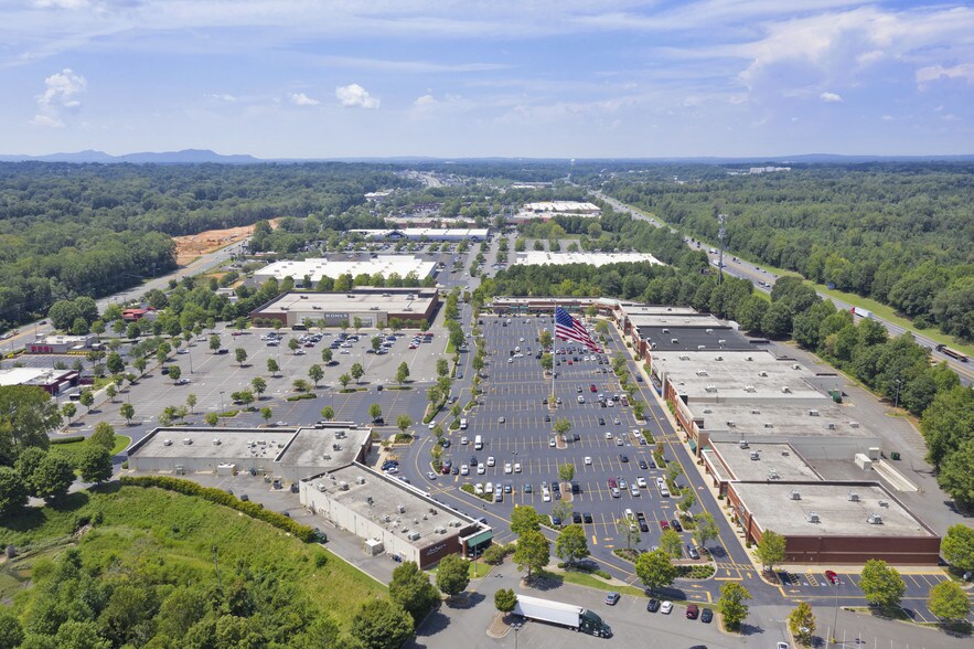 More Photos Of 3648-3740 E Franklin Blvd, Gastonia Unknown For Lease