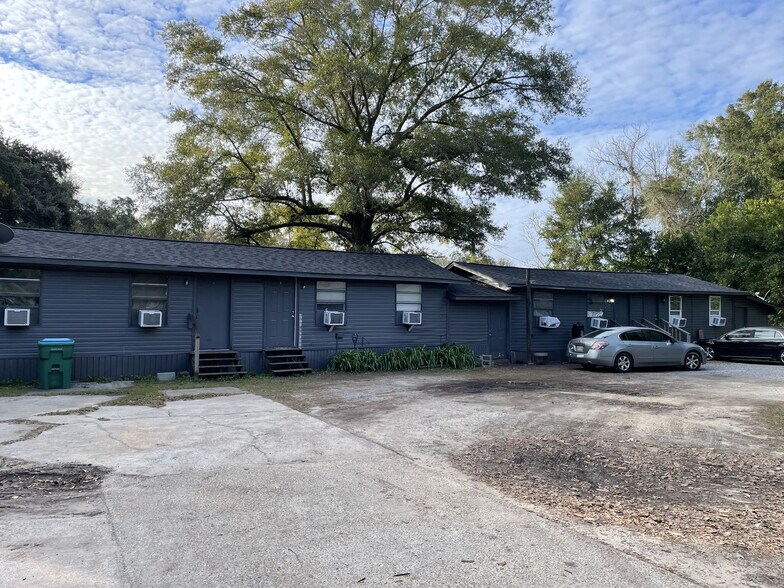 More Photos Of 705 26th 1/2 St, Gulfport Apartments For Sale