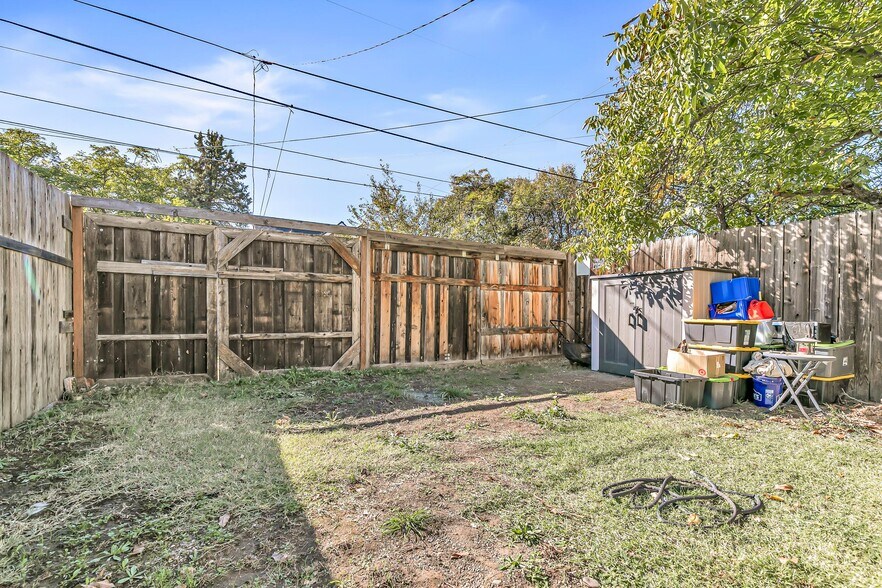 More Photos Of 441 N Grape St, Medford Apartments For Sale