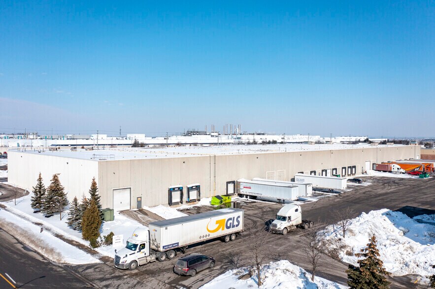 More Photos Of 1925 Williams Pky, Brampton Warehouse For Lease