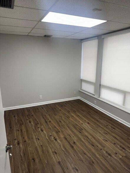 More Photos Of 9690 W Sample Rd, Coral Springs Medical For Lease