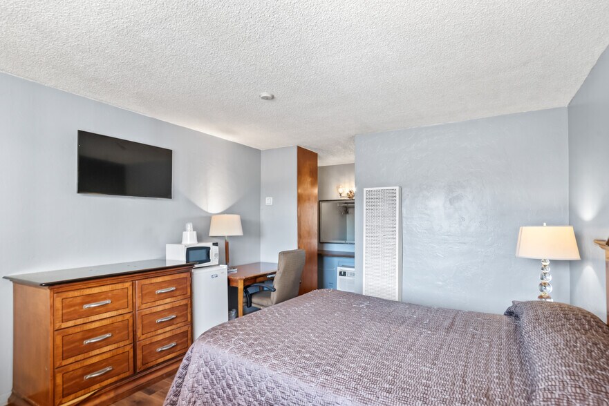 More Photos Of 2465 El Camino Real, Santa Clara Hotel For Sale