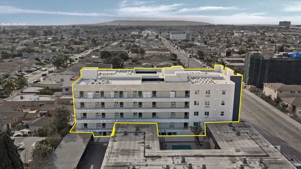 More Photos Of 10136 Inglewood Ave, Inglewood Apartments For Sale