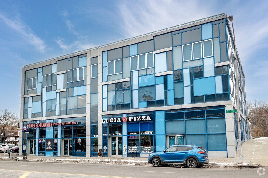 More Photos Of 215-15 Northern Blvd, Bayside Storefront Retail Office For Lease