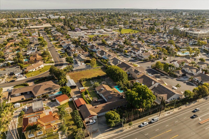 More Photos Of 11212 Chapman Ave, Garden Grove Land For Sale