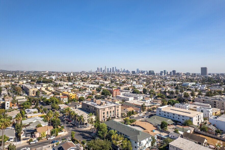 More Photos Of 552 N Hobart Blvd, Los Angeles Apartments For Sale
