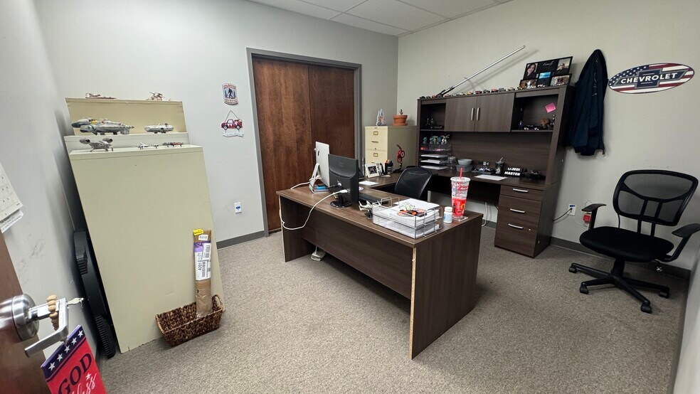 More Photos Of Unit 420, Oldsmar Light Distribution For Sale