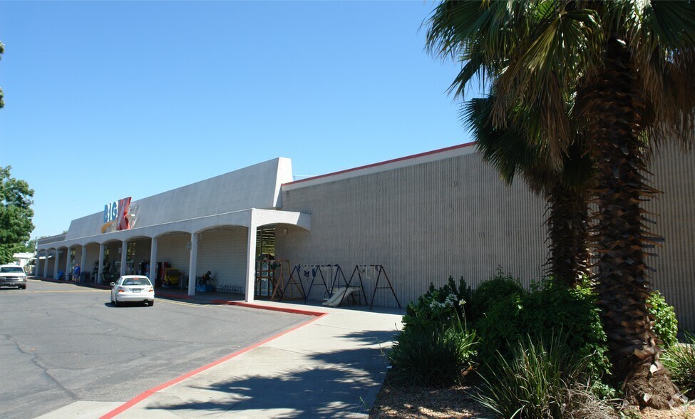 More Photos Of 2155 Pillsbury Rd, Chico Storefront For Lease