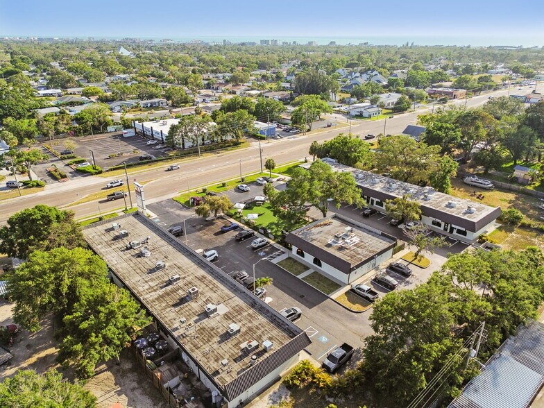 More Photos Of 14219 Walsingham Rd, Largo Unknown For Lease