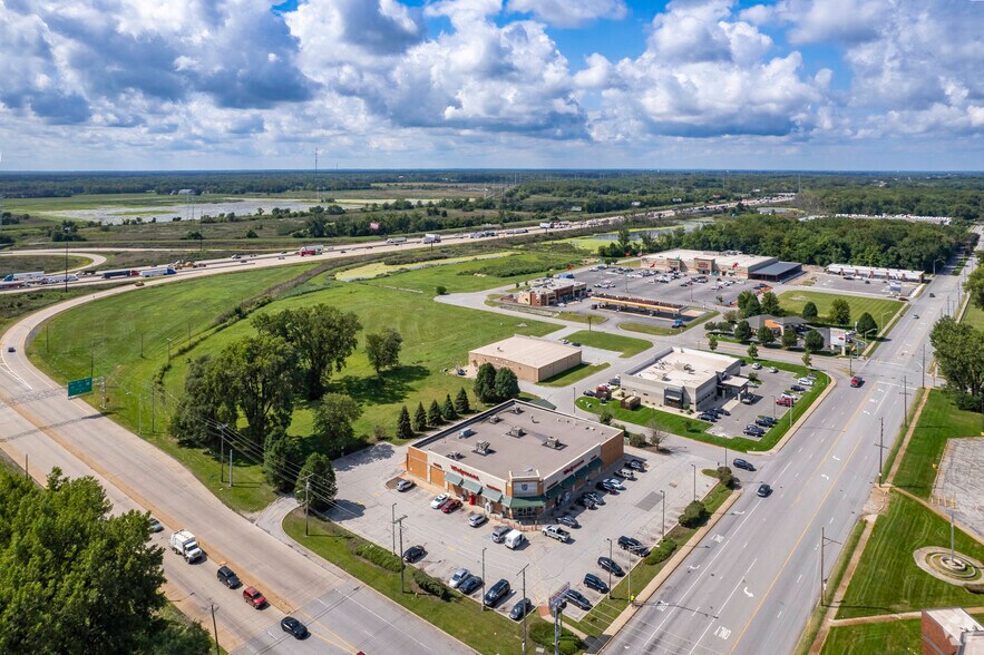 More Photos Of 1921-1931 25th, Gary Unknown For Lease