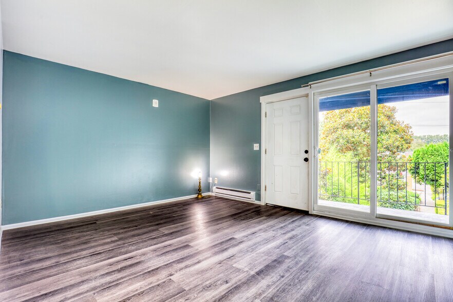 More Photos Of 720 Washington Ave N, Kent Apartments For Sale