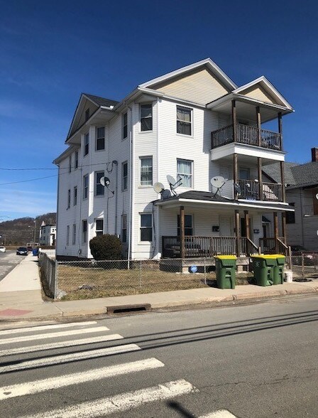 More Photos Of 65 Division St, Waterbury Multifamily For Sale